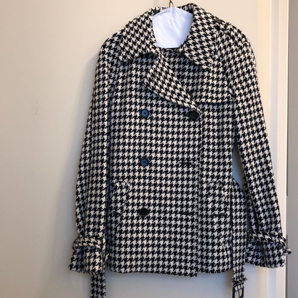Club Monaco Size S Houndstooth Trench 